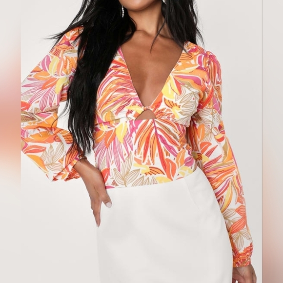 Lulus Made for the Islands Orange Floral Balloon Sleeve Tie-Back Top XS - Picture 7 of 11